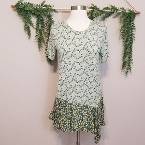 LOGO Lori Goldstein Green Floral Tee XS